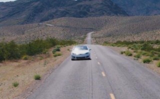 特斯拉自动驾驶行驶里程超48亿公里：相当于绕地球12万圈